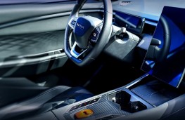 OMODA 4, 2025, interior